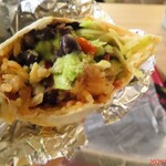 OC BURRITO - チキンのブリトーの中身