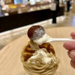 京らく製あん所 - ソフトクリームと共に