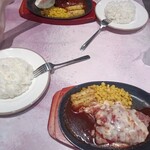 サイゼリヤ - 料理写真:チキンチーズ焼きとライス！パートナーハンバーグとライス！