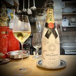 シャンパーニュ スタンド デゴルジュマン - 