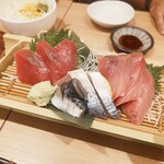 ステーキファイブと寿司六 - 熟成お刺身三昧 鯖、赤身、中トロ