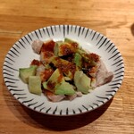 大衆スタンド神田屋 池袋西口店 - よだれ鶏アボカド小