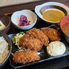 広島牡蠣処 大衆酒場バケツ - 牡蠣フライ定食(税込900円)
①牡蠣フライ【4個】②牡蠣出汁カレー③ミニ冷奴④麦ご飯⑤お味噌汁⑥お漬け物(柴漬け胡瓜) 