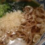 和食しゃぶしゃぶ かごの屋 - 小ぶり炙り鶏の親子丼と選べる麺セット