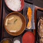 越後屋喜八郎 - 