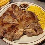 Shirley's Coffee Shop - Tボーンステーキ