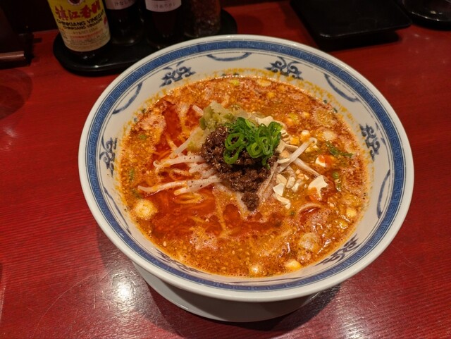 Seito Seisou Tantan-men Tsujita Aaku Hiruzu Ten - Roppongi Itchome