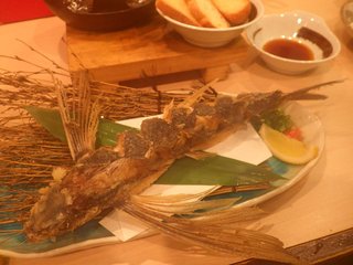 大漁旗 - トビウオの唐揚げ