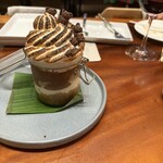 Tommy Bahama Restaurant, Bar & Store - 