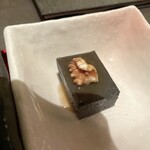 隠れ房 - 【2025/11】ミニ黒胡麻豆富（おばんざい三種盛合せ）