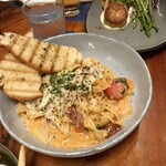 Tommy Bahama Restaurant, Bar & Store - 