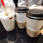 葉山珈琲 - 店内でも使い捨てカップ