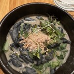 HAKUMOKKA - 炭のパスタ！にんにく