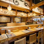 でらうま - カウンター席