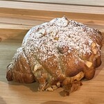 茶屋町パーラー - 掘りたて落花生クリームクロワッサン