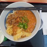 どん太鼓 - 料理写真:旨辛牛肉玉子あんかけうどん大盛