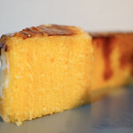 治一郎 - ・治一郎の焦がしバウム 1,380円/税込