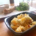 ブラッスリー 航 - 秋のメルカドメニュー
      ・柿とクスクスのサラダ