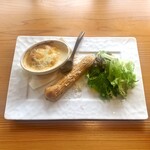 ブラッスリー 航 - 秋のメルカドメニュー
      ・ミニラザニアとアボカドピュレのエクレア