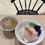 中華そば よしかわ - 料理写真: