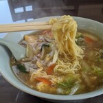 ３３ラ－メン - 細麺なのが、いいですよね！