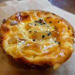 ブーランジェリー フルーレタン - さつまいものデニッシュ　370円