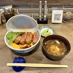 とんかつ四郎吉 - ビーフカツ丼