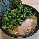 横横家 - ラーメン（味薄め・油ふつう･麺かため）＋青菜トッピング
