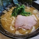 横横家 - ラーメン（味薄め・油多め・麺かため）