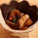 和風ダイニング吉薫 - お通しの煮物