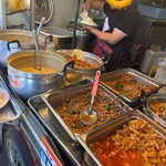 タイごはん 泉州屋台 - 辛い鶏肉のお料理も美味しそうです♪