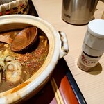 和食麺処 サガミ - ◯サガミの八味唐辛子
以前の唐辛子は香りがキツくて使うのが嫌で
一味唐辛子を後から持ってきてもらっていたけれど
この八味唐辛子はそのキツさは感じなくて
辛味が鮮烈に来る、心地良い辛さだった