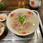 ベトナム料理クアンコム11 - 汁麺セット　Phở Bò Tái