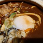 和食麺処 サガミ - 鰹出汁もそこまでの濃度はない、そつがない感じ

後味の旨味感が軽くジンワリと残る程度

麺には最初、ゴワッとした硬さはあるものの
時間経過でシッカリとした腰と弾力に変化した