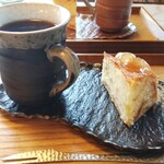 カフェ笑夢 - ☕️とりんごのケーキ✨こちらもお手製(uωu*)