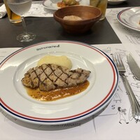 ビストロ・イナシュヴェ - ローストポーク、柔らかいし炭火の香りが良き