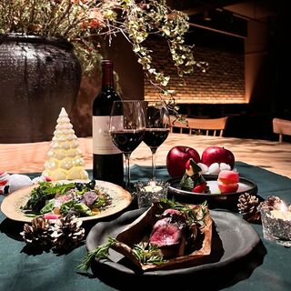 在印 朱色 三つ足鉢 5客揃 割烹料理 日本料理 在印 朱色 三つ足鉢 5客揃 割烹料理 日本料理