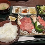 本町肉倶楽部 tongue be - 