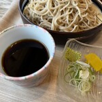 石臼粗挽き 手打そば 幻庵 - すっきりした味わいの好みのツユ。