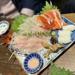 小川の魚 - 岩魚と富士の介(=虹鱒)の刺身