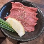 炭火焼肉 にく式 - 