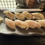 まるみつ寿司 - サワラにぎり