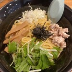 壱角家 - 料理写真:辛油そば 【大】