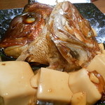 Otsumana - 真鯛アラと豆腐の煮付け