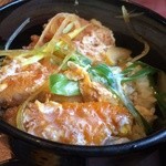 讃歌うどん はんげしょう - カツ丼もしっかり1人前　※2014年11月