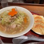 餃子とタンメン 天 - 料理写真: