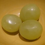 鳥さき - 山梨県産のシャインマスカット