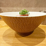 らぁめん鴇 - 重厚感の有る器