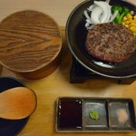 とろけるハンバーグ福よし - 