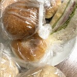 パンネル - 6種類。ゴマもちぱんは2つ買いました。